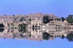 Gadsisar Lake in Jaisalmer.