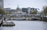 O'Connell Bridge in Dublin fhrt ber den Fluss Liffey.