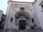 Pescocostanzo, Basilika Santa Maria del Colle, erbaut ab 1466, erweitert 1558, Fassade und Portal 16.