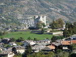 Ausblick auf den Ort und Castello Aymavilles im Aostatal (05.10.2018)