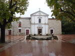 Bovino, Pfarrkirche im Park der Villa Communale, heute Bibliothek (25.09.2022)