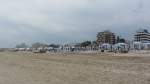 Blick auf Riccione vom Strand aus.