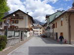 Pontebba, Huser an der Piazza Papa Giovanni Paolo II.