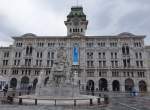 Triest, Rathaus und Fontana del Quattro Continenti am Piazza Unita d`Italia (24.09.2015)