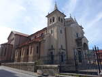 Seminara, Pfarrkirche Madonna dei Poveri, erbaut von 1922 bis 1933 durch den Architekten Carmelo Umberto Angiolini (09.04.2024)