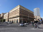 Neapel, Gebude der BNP Paribas Bank an der Piazza Municipio (22.07.2022)