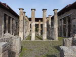 Pompei, Sulen in der Casa degli Epidii (24.02.2023)