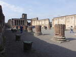 Pompei, Sulen der historischen Basilika (24.02.2023)