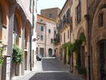 Tuscania, Häuser in der Via Guglielmo Oberdan (23.05.2022)