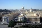 Roma / Rom im Februar 2005: Vom Castel Sant' Angelo / von der Engelsburg kann man die Basilica San Pietro / den Petersdom, einen Teil der Piazza San Pietro / des Petersplatzes, die Via della