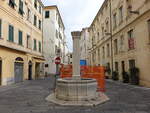 San Remo, Sulenbrunnen an der Piazza Alberto Nota (03.10.2021)