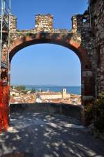 DESENZANO del Garda (Provincia di Brescia), 04.10.2011, Blick vom Castello auf Stadt und Dom