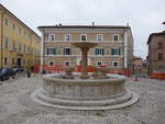 Tolentino, Palazzo an der Piazza Domenico Silverj (30.03.2022)