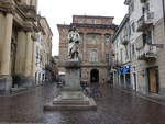 Casale Monferrato, Denkmal fr Luigi Canina an der Piazza Santo Stefano (06.10.2018)