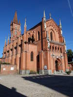 Pollenzo, neugotische Pfarrkirche San Vittore, erbaut 1940 von Ernesto Melano (02.10.2018)