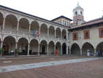 Novara, Innenhof im Palazzo e Arengo del Broletto, erbaut im 17.