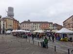 Vercelli, historische Gebude an der Piazza Cavour (06.10.2018)