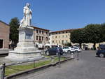 Certaldo, Denkmal für Giovanni Boccacchio an der Via Roma (17.06.2019)