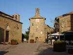 Sovana, historisches Rathaus an der Piazza del Pretorio (22.05.2022)