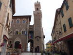 Piombino, Palazzo Comunale mit Torre dell Orologio, erbaut im 13.