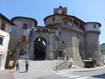 Castelnuovo di Garfagnana, Rocca Ariostesca mit Porta Calcinaia, erbaut im 11.