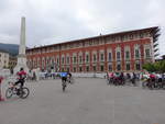 Massa, Piazza degli Aranci mit dem Palazzo Ducale (16.06.2019)  