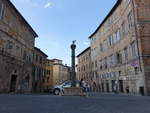 Siena, Sule an der Via di San Martino in der Altstadt (17.06.2019)