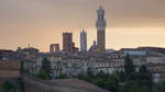 Siena, Ausblick vom Hotel auf die Trme des Doms und des Palazzo Pubblico (17.06.2019)