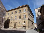 Pienza, Palazzo Piccolomini neben der Kathedrale, erbaut von 1459 bis 1462 durch den Architekten Rosselinos (21.05.2022)