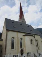 Schlanders, Pfarrkirche Maria Himmelfahrt, erbaut von 1499 bis 1505, Umbau von 1758 bis 1759 durch Josef Adam Mlk, mit 97 Meter hchster Kirchturm Sdtirols (04.08.2012)