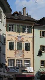 Schön verzierte Hausfassade in Bolzano/Bozen am 24.3.2012.