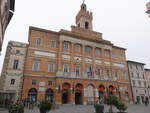 Foligno, Palazzo Comunale an der Piazza della Repubblica (27.03.2022)
