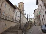 Spoleto, Casa Romana und Rathaus an der Via del Municipio (27.03.2022)