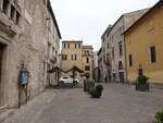 Narni, historische Huser an der Piazza dei Priori (28.03.2022)