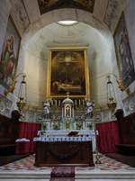 Possagno, Hochaltar mit Gemlde von Antonio Canova in der Pfarrkirche Tempio Canoviano (17.09.2019)