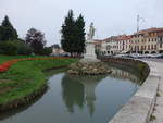 Castelfranco Veneto, Giorgione Statue an der Piazza Giorgione (18.09.2019)