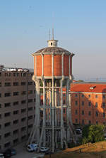 Wasserturm am Piazzale Roma in Venedig, im Juni 2017