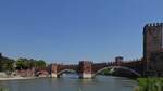 Ponte Castelvecchio ber die Adige in Verona.