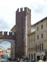 Ein Stck der Stadtmauer in Verona, 30.ai 2013.