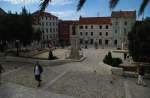 Makarska, Kacic Square mit Statue von Andrija Kacic Miosic (10.10.2011)