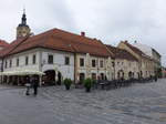 Varazdin, Haus Ritz, einstöckiges Eckhaus mit Renaissancebögen im Erdgeschoß, erbaut 1540 (03.05.2017)