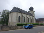 Hautcharage, Pfarrkirche Saint-Denis in der Rue de Eglise (20.06.2022)
