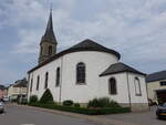 Gilsdorf, Pfarrkirche Saint-Gertrude in der Rue Principale (19.06.2022)