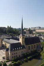 LUXEMBOURG, 20.06.2023, Blick von den Bock-Kasematten auf die Abtei Neumnster, einer Konzert- und Tagungssttte
