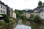 LUXEMBOURG, 20.06.2023, Blick vom Pont du Grund auf die Alzette Richtung Sden