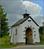 Diese kleine Kapelle steht in Watrange.