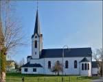 Die Kirche von Eschweiler aus dem Jahre 1870 wurde 2000 vollstndig renoviert.