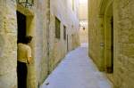 Eine Gasse in Mdina auf der Insel Malta.