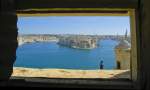 Blick aus der Festungsanlage an den Upper Barracca Gardens in Valletta auf Fort St.