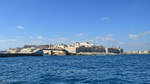 Der Festungscharakter von Valletta kommt besonders von der Wasserseite aus zur Geltung.